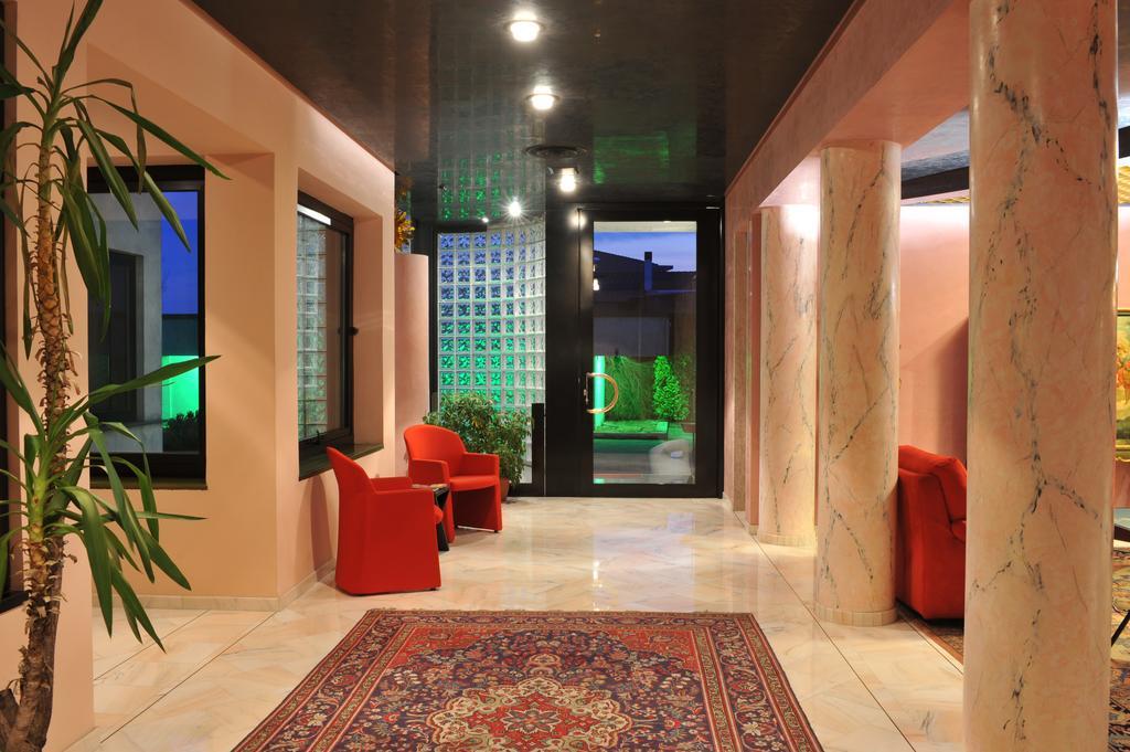 Hotel Ariane Thiene Εξωτερικό φωτογραφία