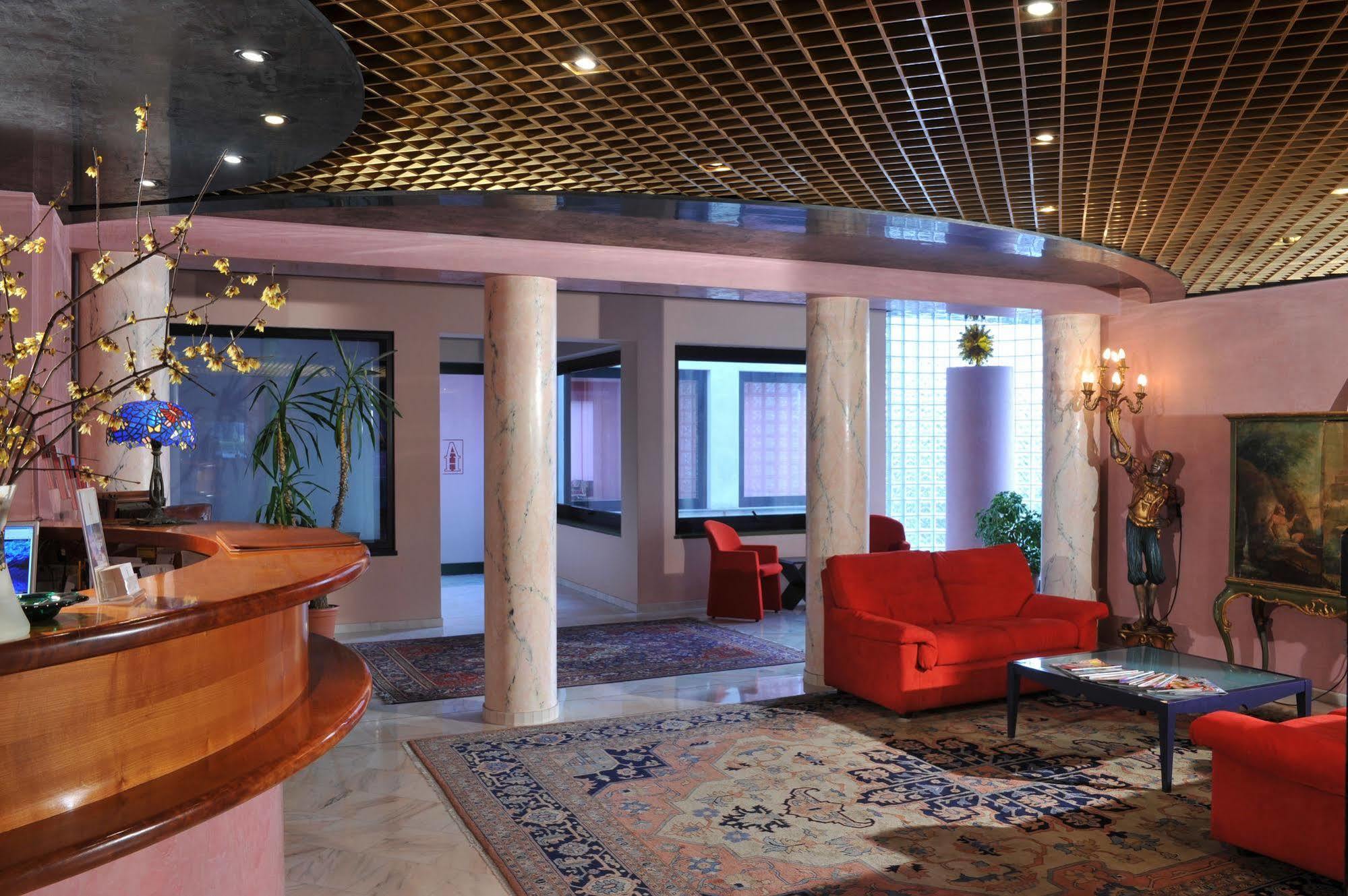 Hotel Ariane Thiene Εξωτερικό φωτογραφία