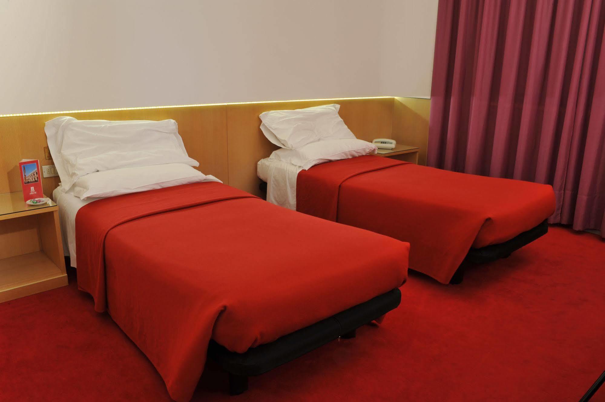 Hotel Ariane Thiene Εξωτερικό φωτογραφία